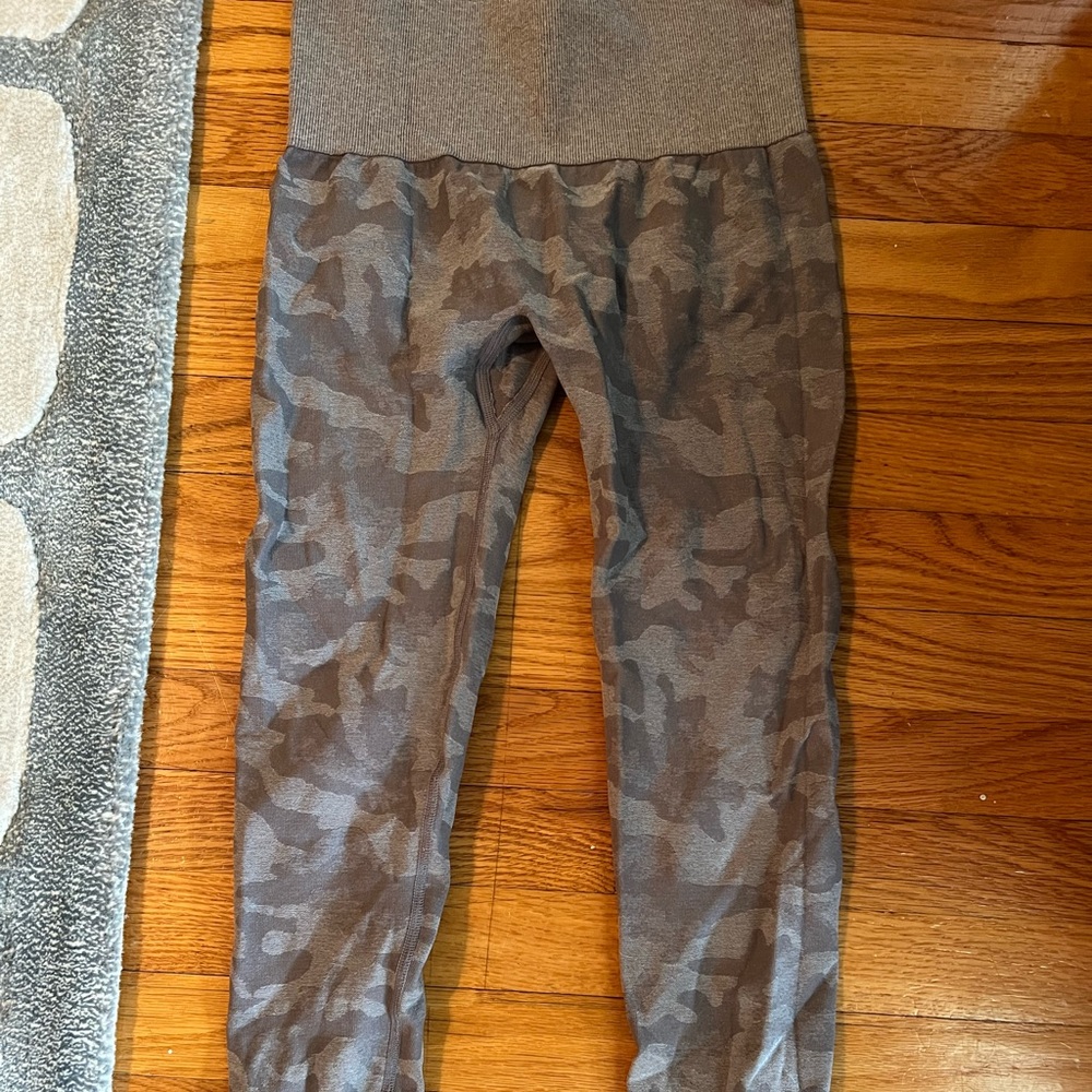 NVGTN leggings